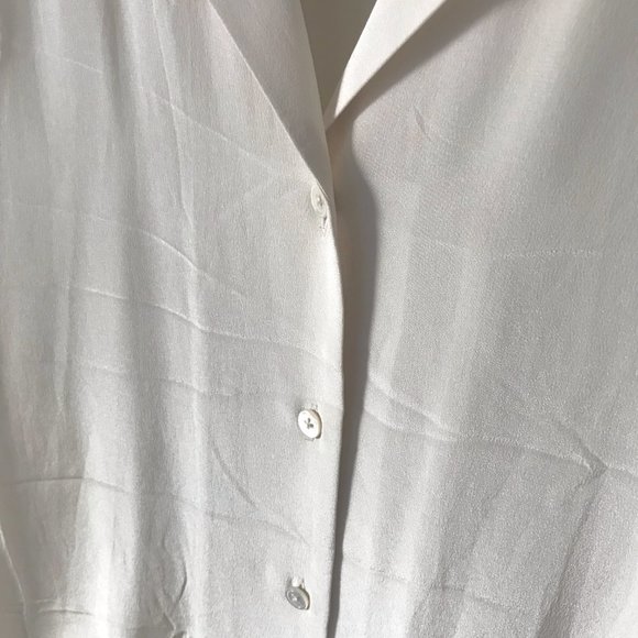 Aritzia Babaton // Academy Silk Short Sleeve Blouse - White, S - Picture 3 of 10